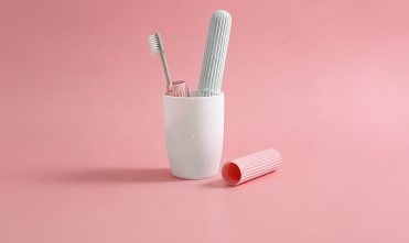 Portable Toothbrush Travel Case – Dust-Proof Toothbrush Holder